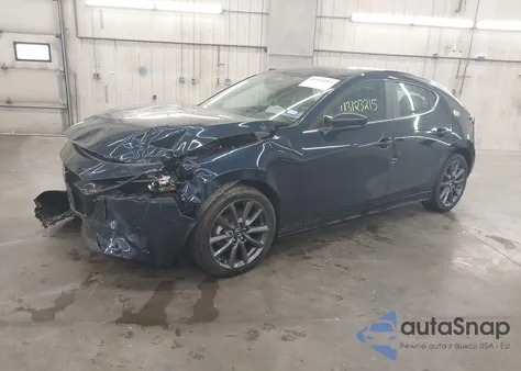 2024 Mazda Mazda3 2.5 S Preferred z USA, uszkodzony, nr VIN JM1BPALM5R1701004